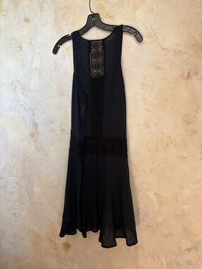 NWOT La Blanca black lace cover up, size Large